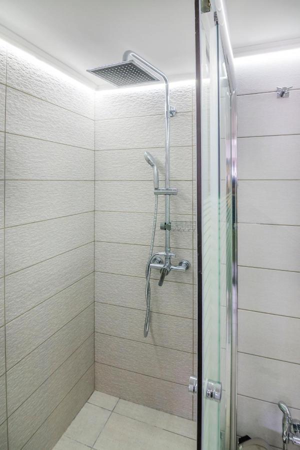 The "Maze" By Ck&G Apartment Athena Bagian luar foto